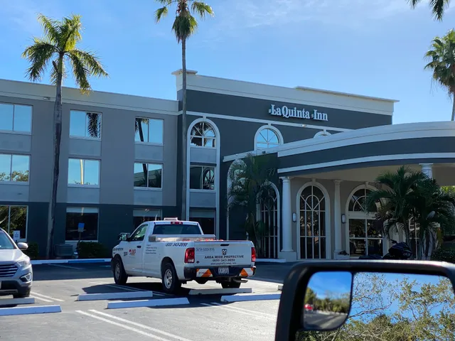 Shops At Fisherman's Wharf