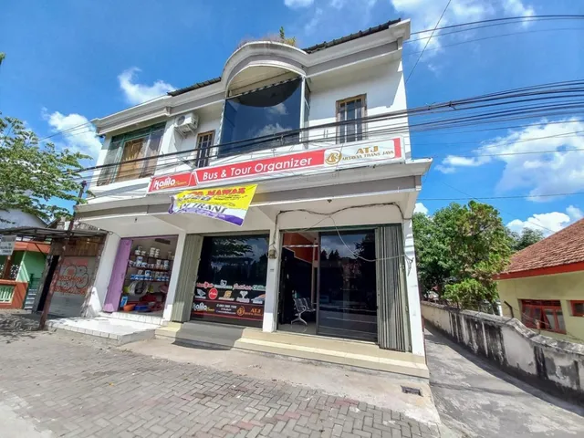 Artayya Puri 3 Syariah near Terminal Caruban Mitra RedDoorz