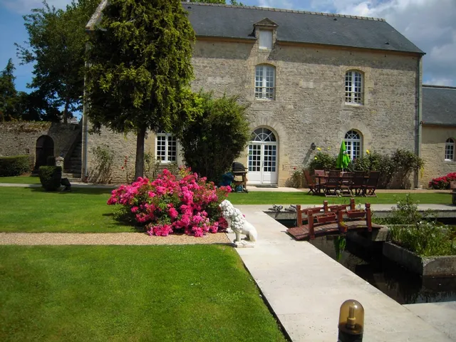 Le Domaine du Manoir (Gîte Spa & Roulottes Spa)