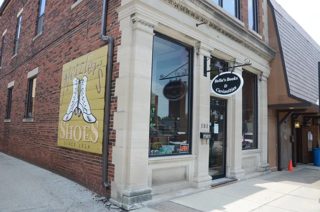 Bella's Books & Curiosities