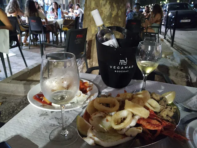 Avenida Cafeteria Bar