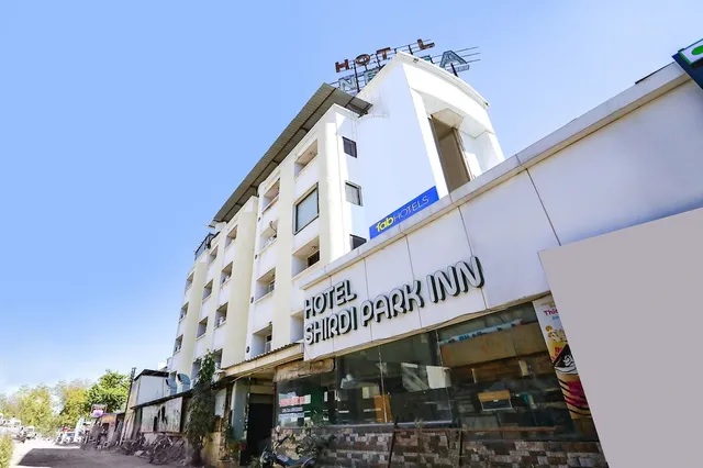 Hotel Shirdi Park Inn ( 80 Meters From Sai Samadhi Temple )