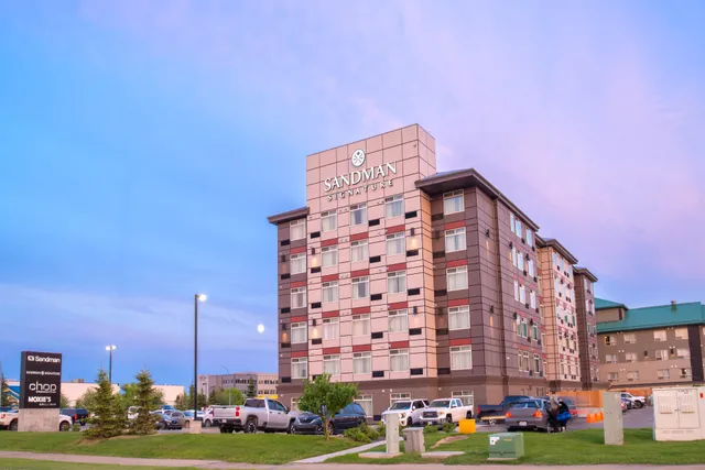 Sandman Signature Calgary Airport Hotel