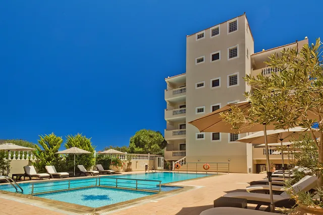 Socrates Studios and Apartments