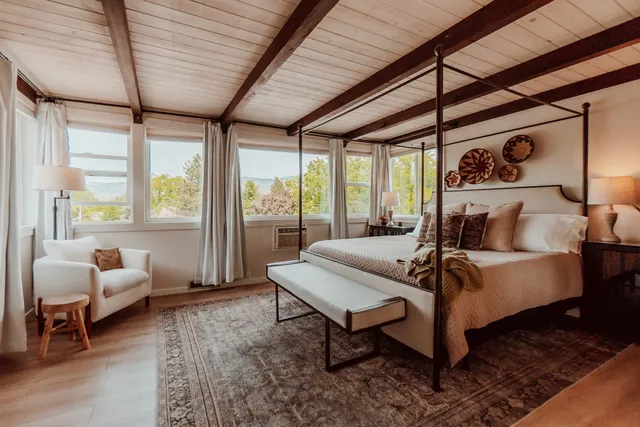 Swank House- Main St House