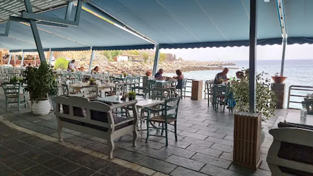 Kitchen Stories by the Sea - Cretan Tavern