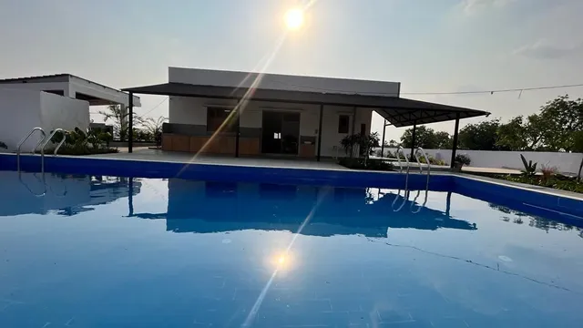 Nest in Fields, Farm House