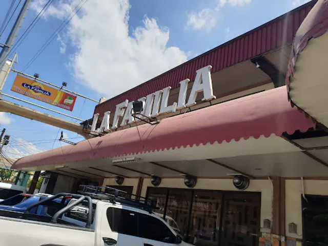 La Familia Sizzlers & Restaurant Functions & Catering Services