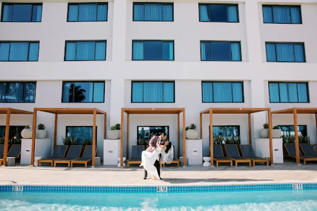 Hilton Santa Monica Hotel & Suites