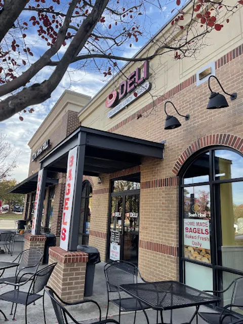 Tega Cay Deli