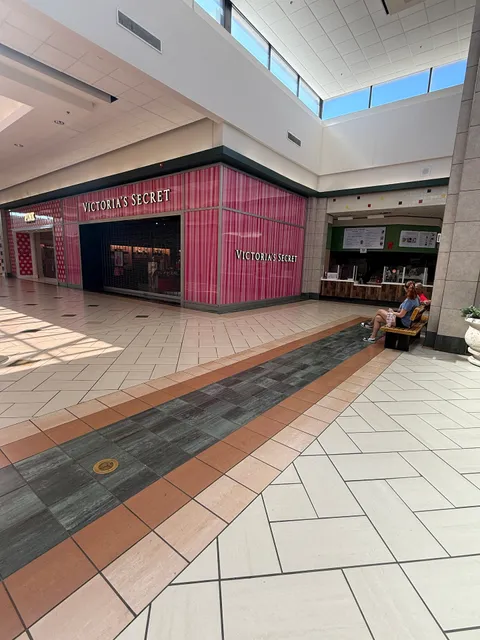 Victoria's Secret & PINK