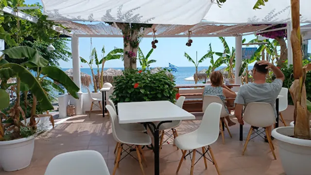 Tsambikos Restaurant 1977