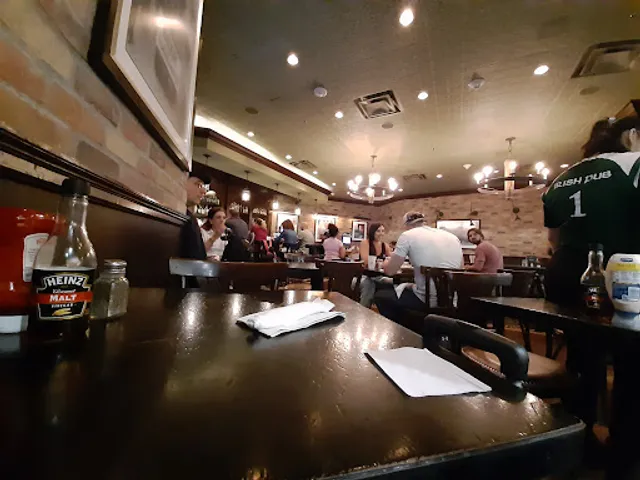 The Clover Irish Pub