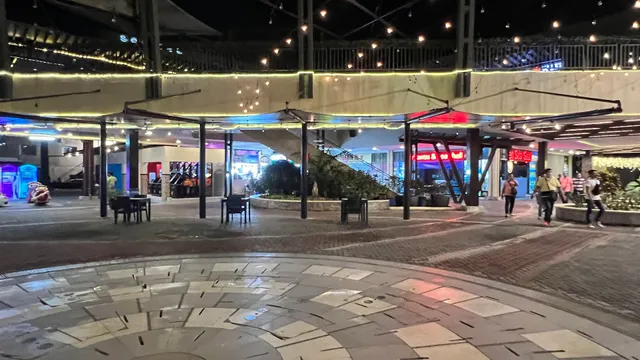 Yang Mama | Seascape Village