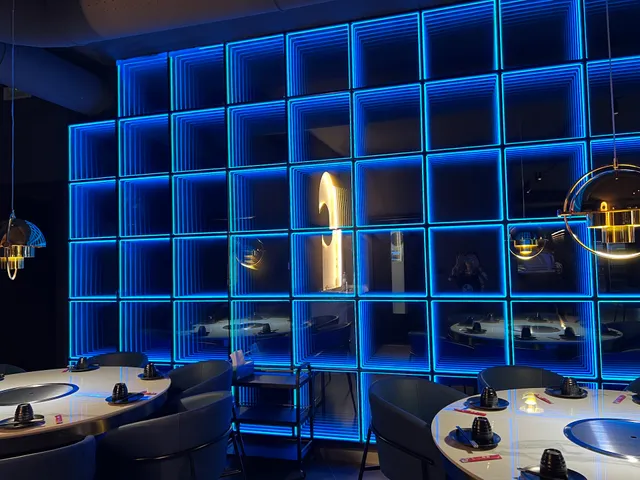 YouJu Hot Pot&BBQ 友局火锅