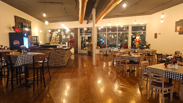 Mama's Breakfast Table