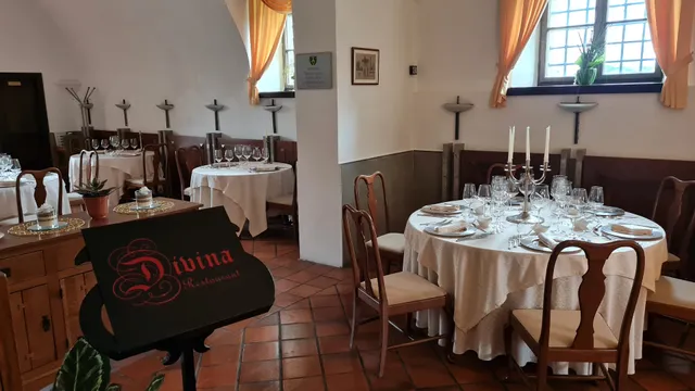 Restavracija Grad Dobrovo