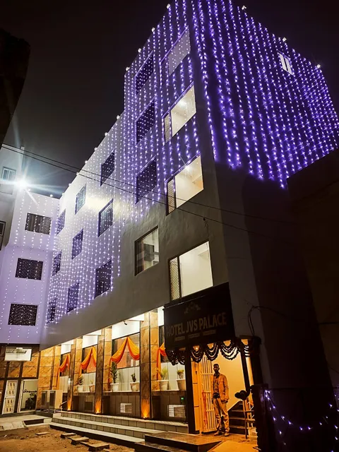 Hotel JVS Palace