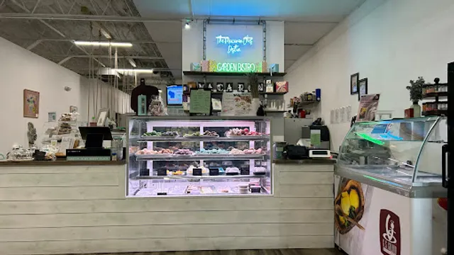 Garden Bistro @ Destin Gift Garden