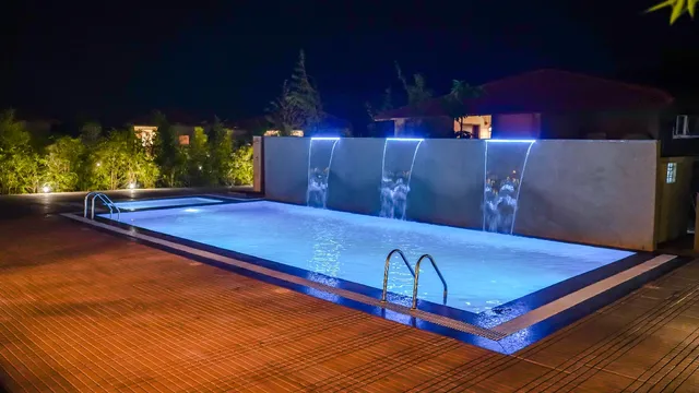 SYLVAN WOODS SAFARI LODGE