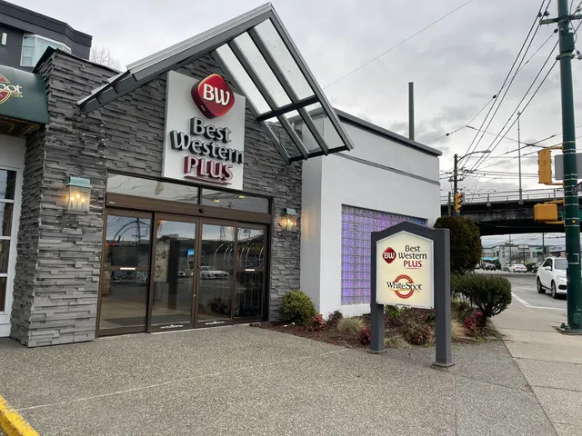 Best Western Plus Vancouver Airport Hotel