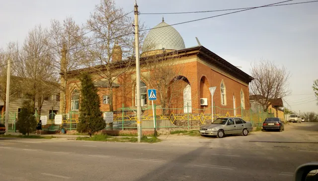 "Саяси қуғын сүргін құрбандар" Мешіті