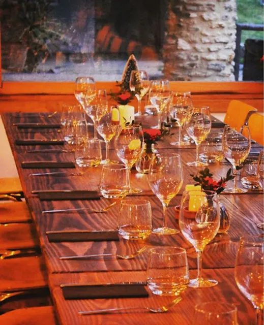 The Parlour Café & Restaurant | Italian Pizzeria | Italian food | Sunday Roasts | Bar & Grill