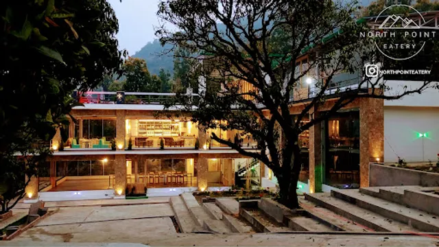 North Point Eatery Café Restaurant, Bar & Grill