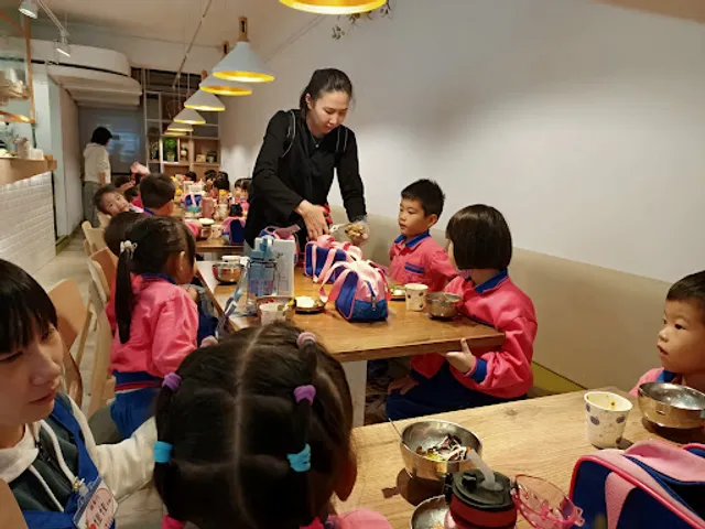 KaMosu卡莯舒 (R. mosu 沐蔬)