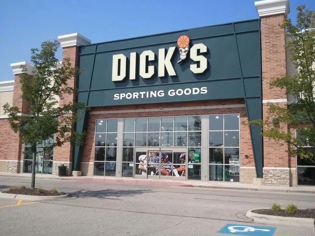 DICK'S Sporting Goods