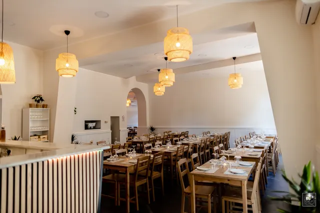 Tambayan - Filipino Restaurant & Cocktail Bar