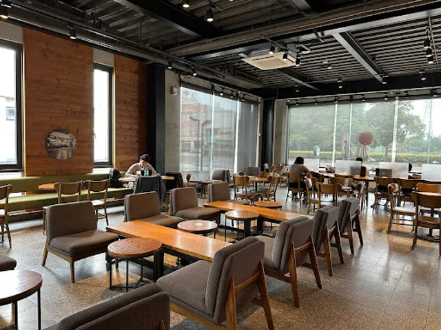 STARBUCKS Chiayi Minxiong Shop