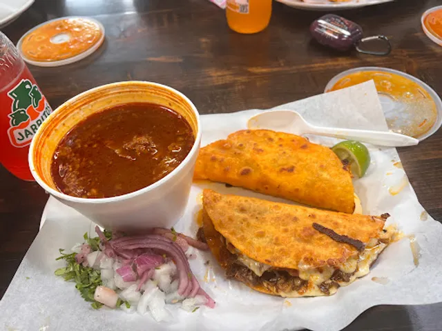 La Salsa Verde Taquería