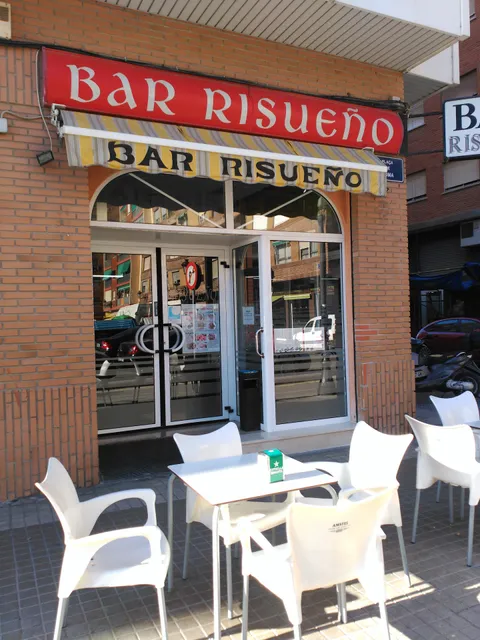 Bar Risueño