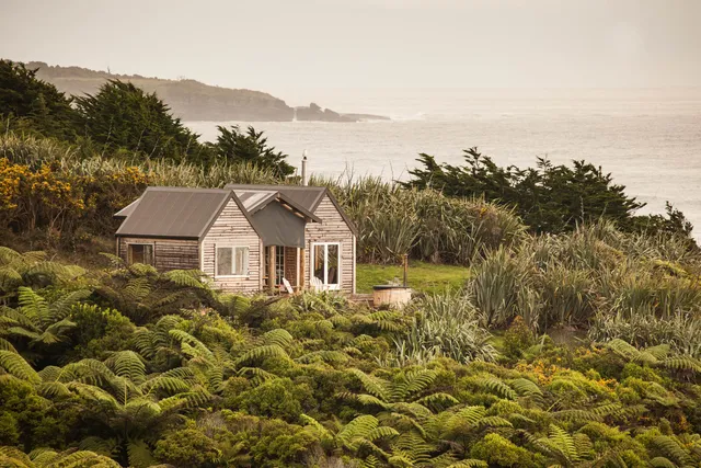 Woodpecker Hut - Canopy Camping Escapes