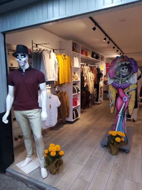 GLAMOUR TIME BOUTIQUE