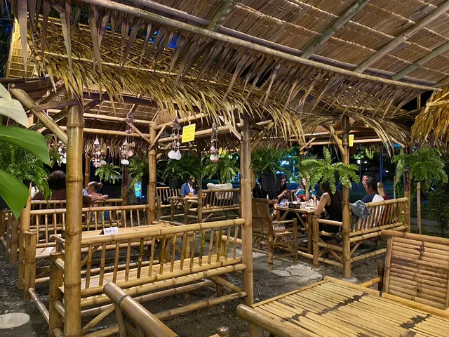 Uncle Chang Kitchen Authentic Pad Thai