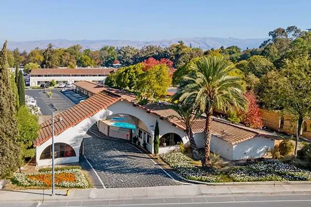 Super 8 by Wyndham San Jose Airport