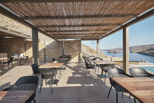 Amal Kythnos Suites