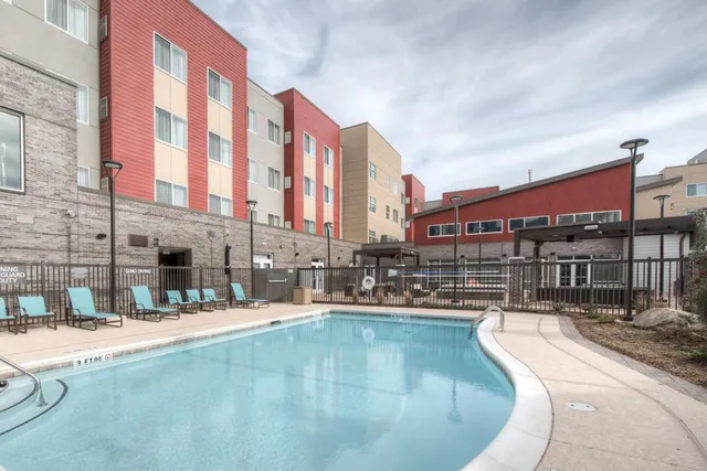 Fairfield by Marriott Inn & Suites Charlotte Airport