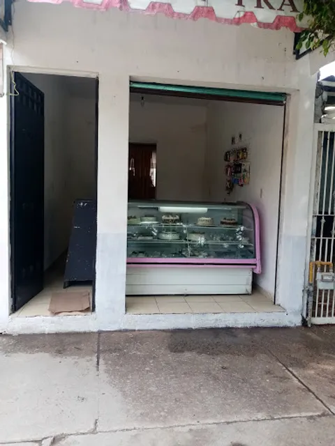 Pastelería Nápoles