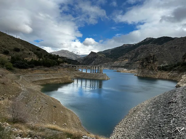 Mirador del embalse de Canales