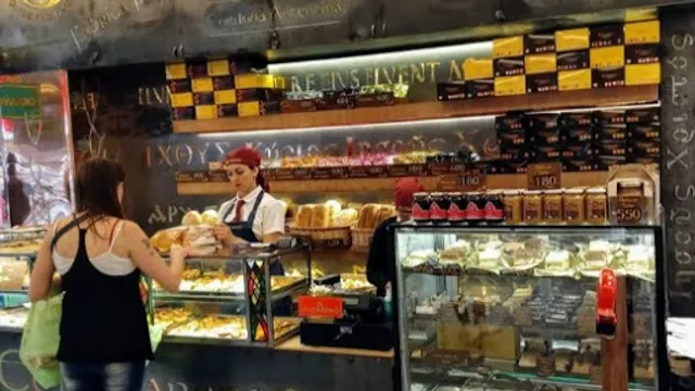 El Nazareno: Fabrica Familiar de Alfajores y Especialidades