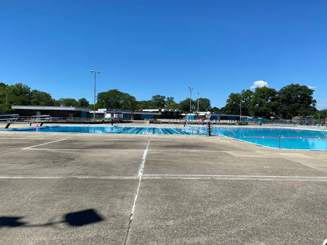 Veterans Memorial Park Pool
