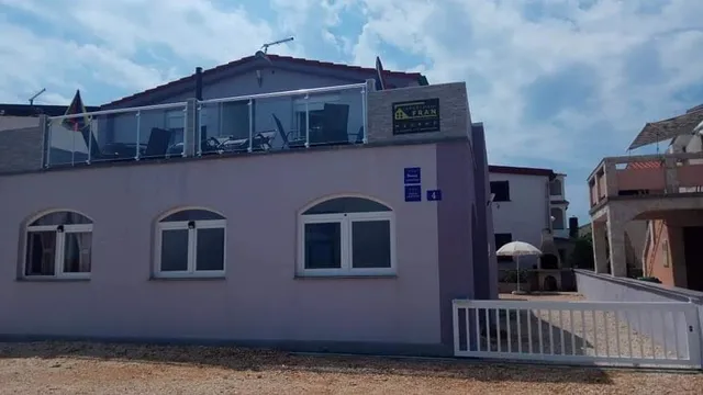 Apartmani Fran Vir