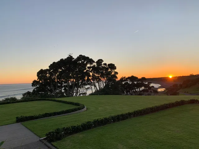 The Bungalow Coastal Retreat