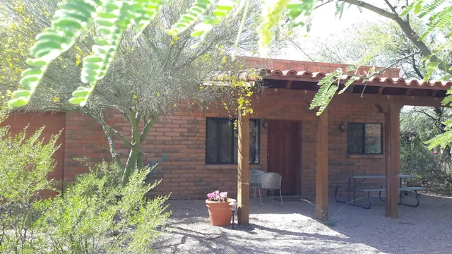 Desert Trails Bed & Breakfast