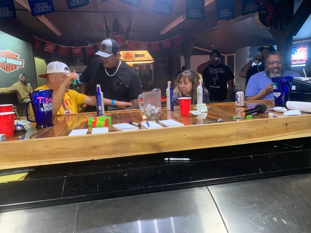 Good Tymes Bar & Billiards