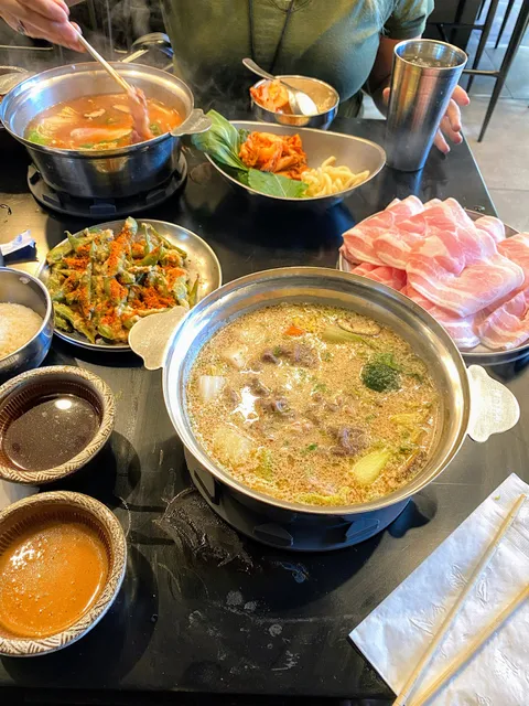 Mokkoji Shabu Shabu
