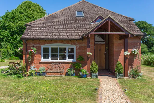 Linden House Bed & Breakfast